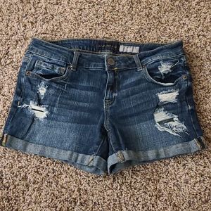 Aeropostale Midi ripped jean shorts sz 6